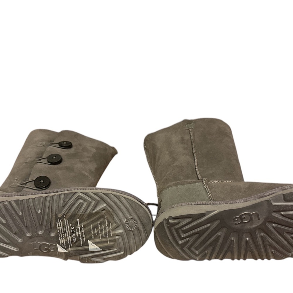 NIB Ugg Bailey button boots - Picture 4 of 6